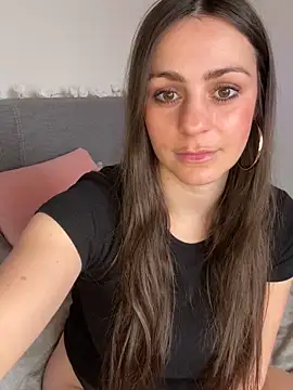 Snapshot of Loella-Rose chatting on January 15, 2025, 9:35 am Loella-Rose online show from January 15, 2025, 9:35 am