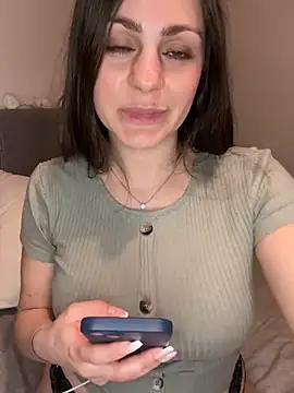 Snapshot of Loella-Rose chatting on March 9, 2025, 8:42 pm Loella-Rose online show from March 9, 2025, 8:42 pm