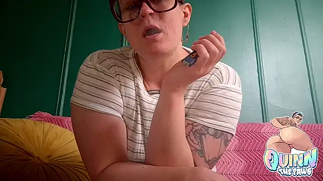 quinnmariexo online show from November 14, 2025, 3:59 pm