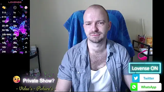 Snapshot of RealManHaveHairy chatting on March 23, 2026, 6:13 am RealManHaveHairy online show from March 23, 2026, 6:13 am