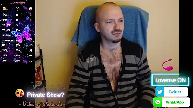 Snapshot of RealManHaveHairy chatting on February 17, 2026, 5:27 am RealManHaveHairy online show from February 17, 2026, 5:27 am