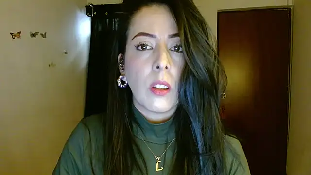 ella peck online show from June 16, 2026, 7:47 pm