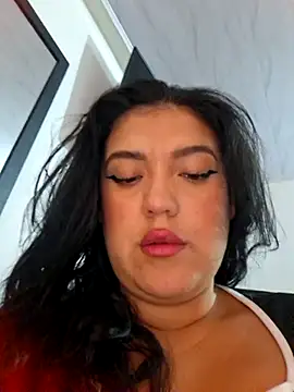 Sophie-hatter online show from November 7, 2025, 3:05 pm