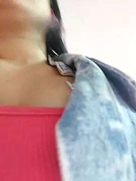 Sophie-hatter online show from February 26, 2025, 3:43 pm