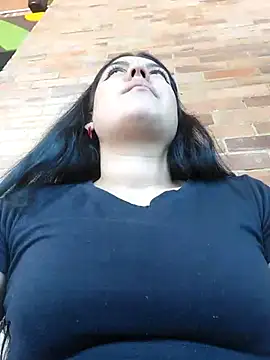 Sophie-hatter online show from February 28, 2025, 2:31 pm