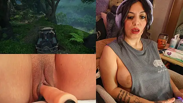 Snapshot of IndiaBlaze chatting on December 5, 2025, 2:43 am IndiaBlaze online show from December 5, 2025, 2:43 am