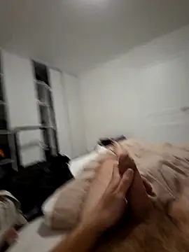 yoyoca44xh online show from February 9, 2026, 6:28 pm