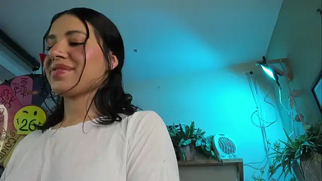 MiaaRose online show from December 4, 2025, 7:13 pm