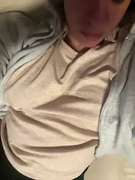 Snapshot of czruz chatting on March 27, 2026, 3:46 pm czruz online show from March 27, 2026, 3:46 pm