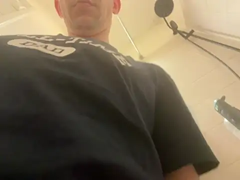 Snapshot of czruz chatting on March 9, 2026, 7:39 pm czruz online show from March 9, 2026, 7:39 pm