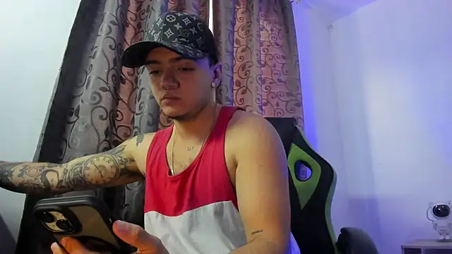 Snapshot of male_pussy chatting on September 15, 2025, 2:28 pm male pussy online show from September 15, 2025, 2:28 pm