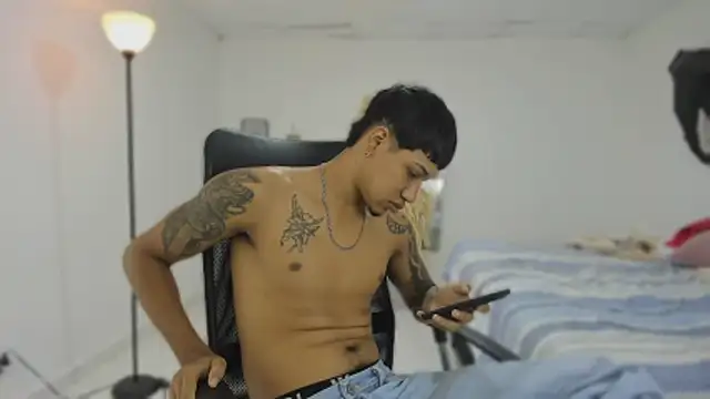 slim master12 online show from February 23, 2026, 9:37 pm