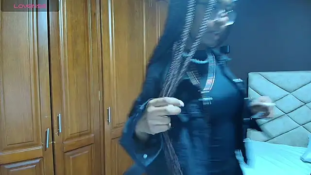 Snapshot of Raquel_jones chatting on January 8, 2026, 11:49 am Raquel jones online show from January 8, 2026, 11:49 am