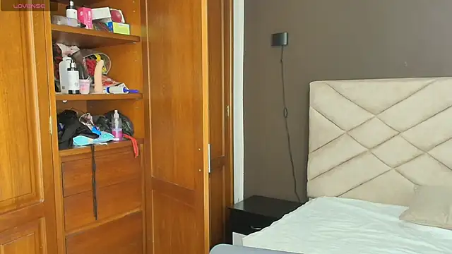 Snapshot of Raquel_jones chatting on September 15, 2025, 7:14 pm Raquel jones online show from September 15, 2025, 7:14 pm