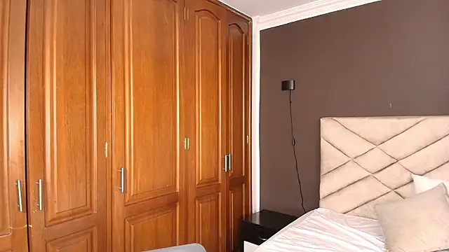 Snapshot of Raquel_jones chatting on February 1, 2026, 12:03 pm Raquel jones online show from February 1, 2026, 12:03 pm