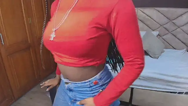 Snapshot of Raquel_jones chatting on November 22, 2025, 11:53 am Raquel jones online show from November 22, 2025, 11:53 am