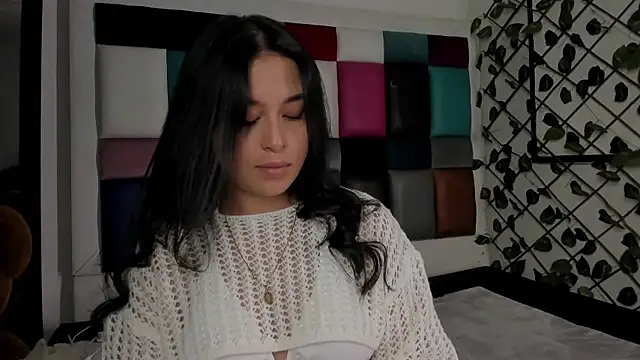 MelodySweett online show from January 18, 2026, 3:32 am