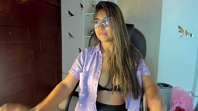 Snapshot of Isabellaa22_1 chatting on January 6, 2026, 10:03 pm Isabellaa22 1 online show from January 6, 2026, 10:03 pm