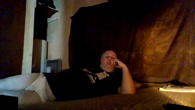 Nightshade7712 online show from October 22, 2025, 7:02 pm