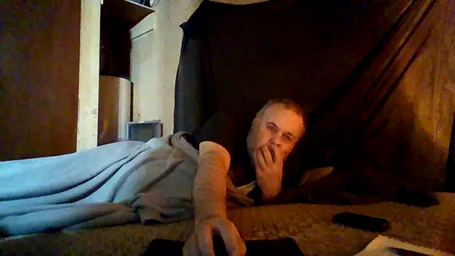 Nightshade7712 online show from February 3, 2026, 5:05 am