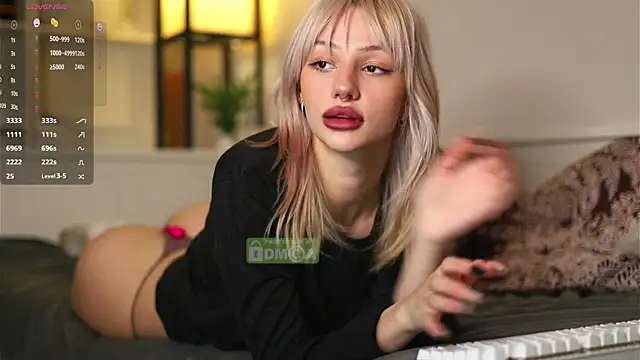 Snapshot of BabeHolly chatting on March 11, 2025, 5:57 pm BabeHolly online show from March 11, 2025, 5:57 pm