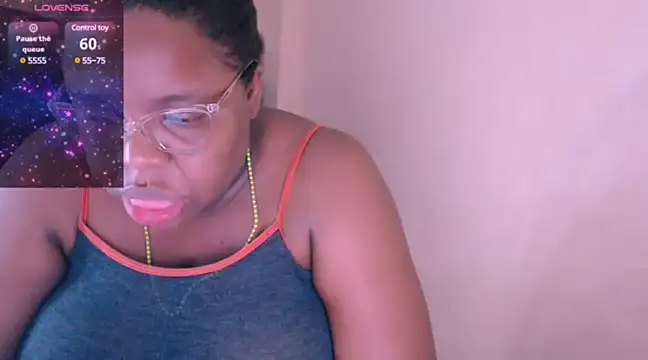 TatianaSantodomingo online show from December 23, 2024, 10:42 am