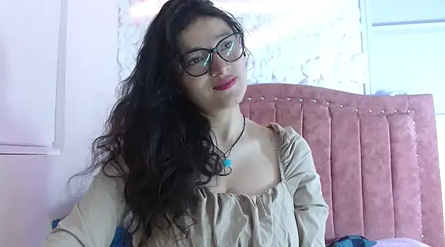 Snapshot of lunazulsj chatting on January 28, 2025, 8:15 pm lunazulsj online show from January 28, 2025, 8:15 pm