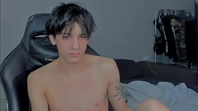 Snapshot of MarkBrowniii chatting on January 9, 2025, 8:55 pm MarkBrowniii online show from January 9, 2025, 8:55 pm