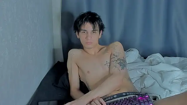 Snapshot of MarkBrowniii chatting on November 5, 2025, 8:12 pm MarkBrowniii online show from November 5, 2025, 8:12 pm