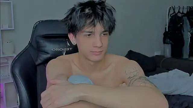 Snapshot of MarkBrowniii chatting on December 17, 2024, 3:39 am MarkBrowniii online show from December 17, 2024, 3:39 am