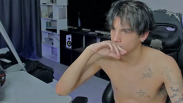 Snapshot of MarkBrowniii chatting on September 28, 2025, 10:55 am MarkBrowniii online show from September 28, 2025, 10:55 am