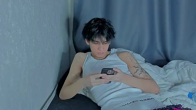 Snapshot of MarkBrowniii chatting on November 13, 2025, 10:46 pm MarkBrowniii online show from November 13, 2025, 10:46 pm