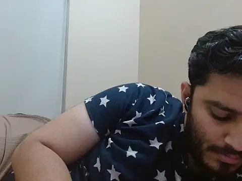 Snapshot of robintoit chatting on November 7, 2025, 8:08 am robintoit online show from November 7, 2025, 8:08 am