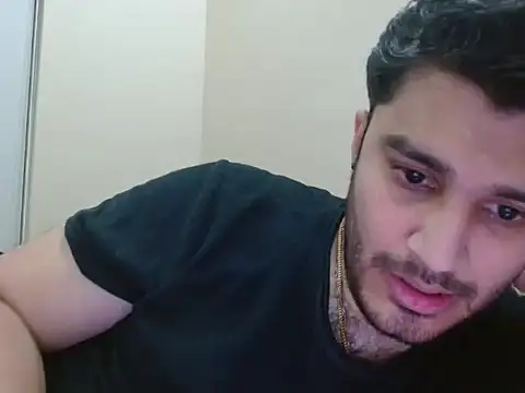 Snapshot of robintoit chatting on November 25, 2025, 4:40 pm robintoit online show from November 25, 2025, 4:40 pm