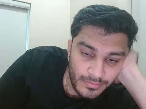 Snapshot of robintoit chatting on June 29, 2026, 1:23 am robintoit online show from June 29, 2026, 1:23 am