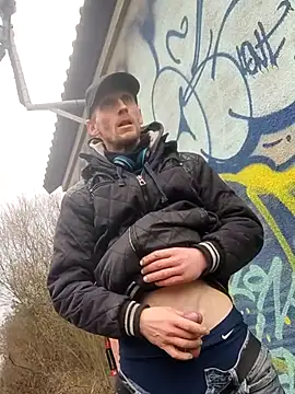 Snapshot of kala_ales chatting on April 4, 2026, 12:34 pm kala ales online show from April 4, 2026, 12:34 pm