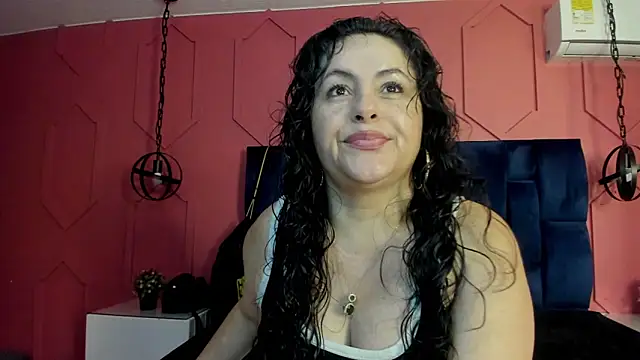 Snapshot of hanny_milf chatting on May 26, 2026, 11:41 am hanny milf online show from May 26, 2026, 11:41 am