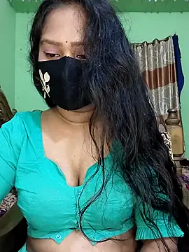 Idhika Paul online show from March 22, 2025, 4:45 am