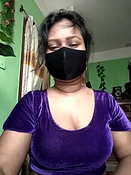 Idhika Paul online show from September 26, 2025, 4:19 am