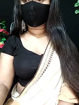 Idhika Paul online show from October 19, 2025, 5:05 pm