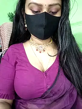Snapshot of Idhika_Paul chatting on May 13, 2026, 8:05 pm Idhika Paul online show from May 13, 2026, 8:05 pm