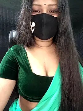 Idhika Paul online show from September 10, 2025, 9:25 pm