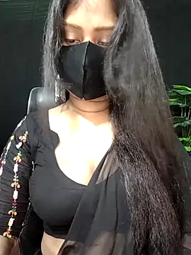 Idhika Paul online show from October 2, 2025, 6:39 am