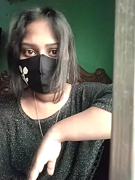 Idhika Paul online show from December 22, 2025, 10:48 am