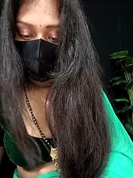 Idhika Paul online show from September 28, 2025, 10:00 am