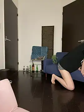 ranran ch online show from October 23, 2025, 10:25 am