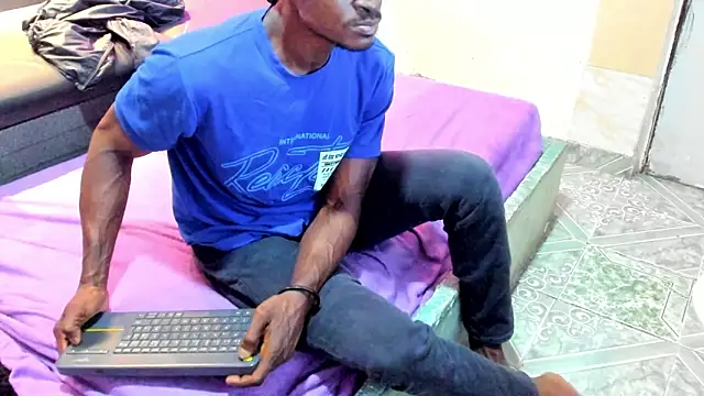 Snapshot of Terrance_z chatting on October 15, 2025, 6:16 pm Terrance z online show from October 15, 2025, 6:16 pm