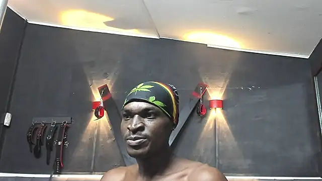 Snapshot of Terrance_z chatting on December 14, 2025, 11:54 pm Terrance z online show from December 14, 2025, 11:54 pm