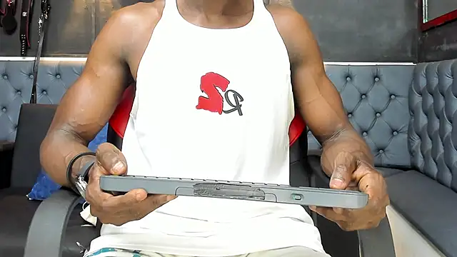 Snapshot of Terrance_z chatting on November 26, 2025, 7:47 pm Terrance z online show from November 26, 2025, 7:47 pm