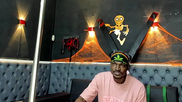 Snapshot of Terrance_z chatting on November 1, 2025, 10:58 pm Terrance z online show from November 1, 2025, 10:58 pm